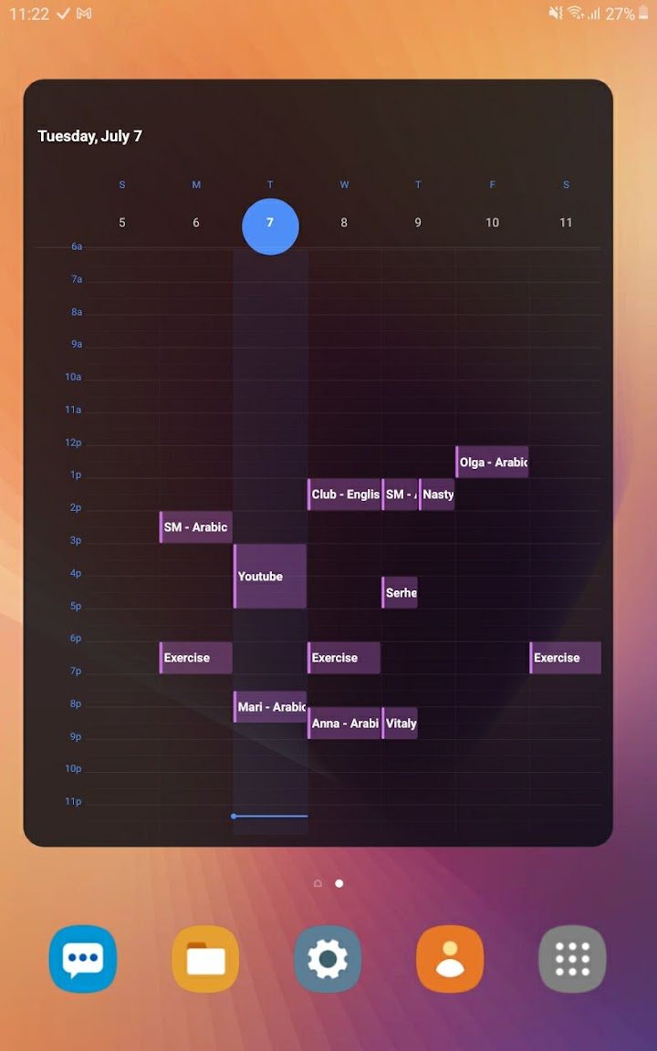 Calendget weekly calendar widget on an Android home screen showing the day as a timeline of events